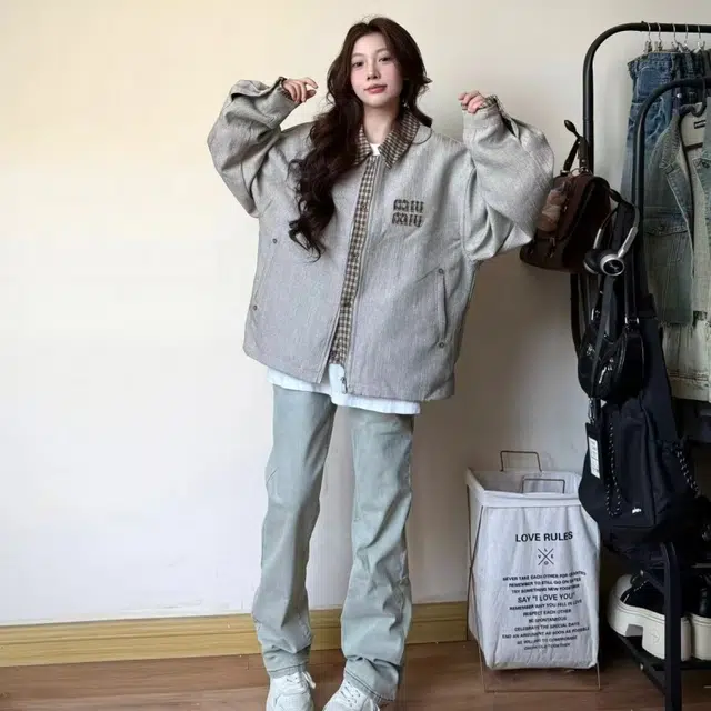 一碗士多  拼接格纹刺绣撞色短款落肩美式复古高街时尚宽松小众个性化设计高级情侣日常通勤舒适百搭棒球服 男女同款