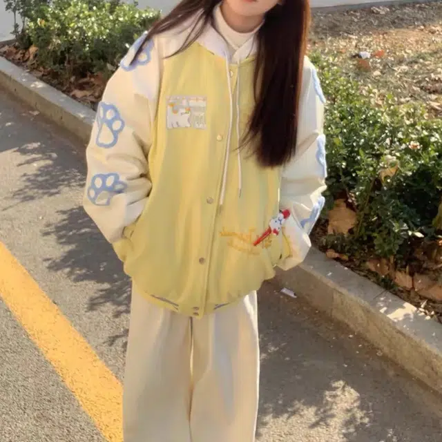 一碗士多 猫咪爪印刺绣英文字母拼接撞色条纹下摆单排扣个性创意小众设计时尚百搭日常户外通勤宽松休闲潮流学院风防风保暖夹克 男女同款