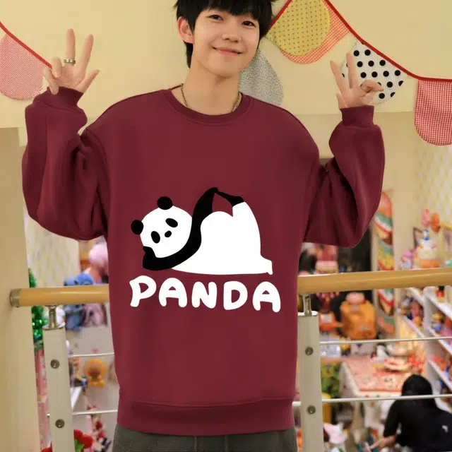 一碗士多 熊猫动漫可爱风趣味字母印花高级感设计美式复古潮牌通勤日常百搭个性小众潮流时尚舒适宽松基础款落肩圆领套头长袖卫衣 男女同款