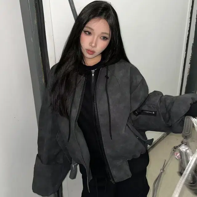 一碗士多 假两件纯色连帽系带小众高级设计感宽松休闲舒适百搭无性别主义防风保暖潮流情侣日常城市户外通勤出街拍照简约风皮衣 男女同款