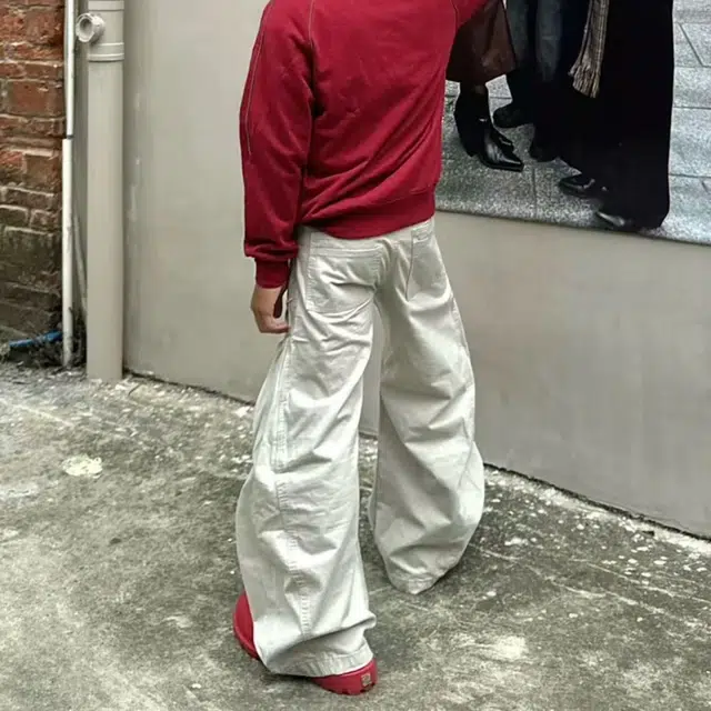 一碗士多 褶皱口袋拼接纯色潮流简约百搭日常休闲美式高街痞帅显高显瘦阔腿直筒裤松弛感通勤舒适牛仔裤 男女同款