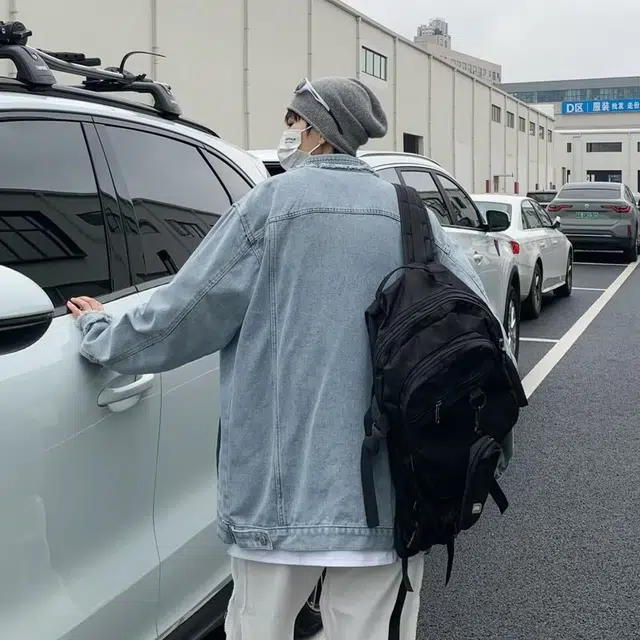 一碗士多 美式高街小众百搭做旧水洗单排扣多口袋通勤宽松日常户外明线翻领破洞毛边牛仔夹克 男女同款