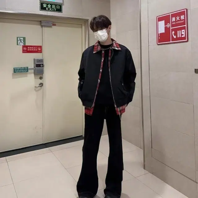 一碗士多  假两件格子撞色拼接翻领美式复古街头潮流时尚高级感无性别主义宽松休闲舒适百搭情侣日常城市户外通勤慵懒学院风棒球服 男女同款