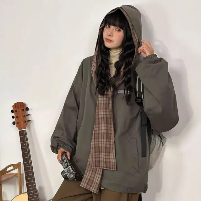 一碗士多  格子拼接围巾披肩撞色小众个性化高级感设计无性别主义宽松休闲舒适百搭情侣日常城市户外通勤学院风棒球服 男女同款