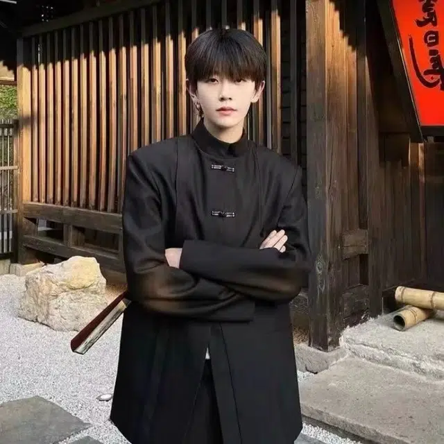 一碗士多 中国风盘扣纯色新中式中山装立领唐装垫肩民国学生高级感休闲复古风设计感出片清冷风西装 男女同款