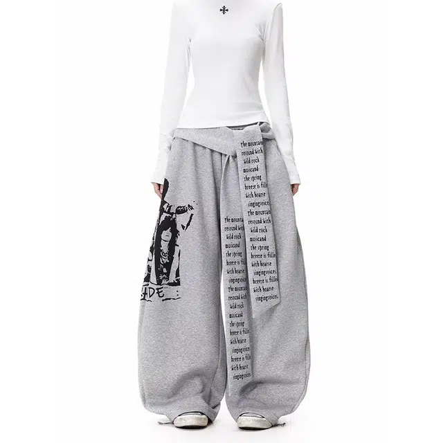 一碗士多 人物字母印花绑带叠穿弯刀阔腿美式街头宽松舒适百搭显高显瘦不挑人日常通勤户外出街拍照嘻哈风格休闲裤 男女同款