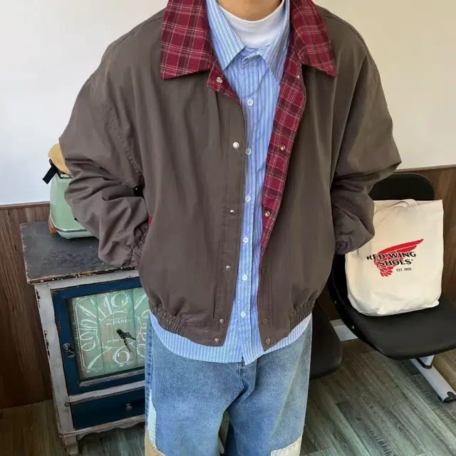 一碗士多  撞色拼接翻领格子静默美式复古个性化设计简约舒适无性别主义日常情侣城市户外通勤出街拍照休闲宽松学院风棒球服 男女同款