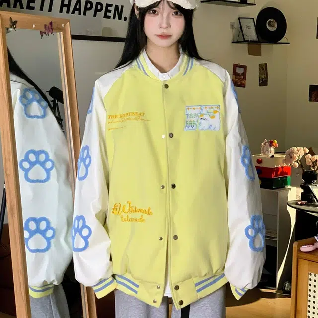 一碗士多 猫咪爪印刺绣英文字母拼接撞色条纹下摆单排扣个性创意小众设计时尚百搭日常户外通勤宽松休闲潮流学院风防风保暖夹克 男女同款
