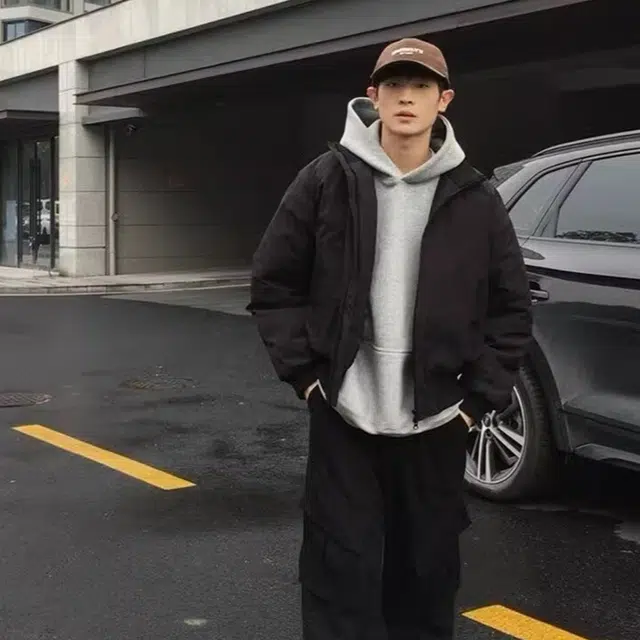 一碗士多 美式高街小众百搭纯色简约街头痞帅高级感宽松防风保暖日常通勤户外运动登山立领飞行员夹克 男女同款