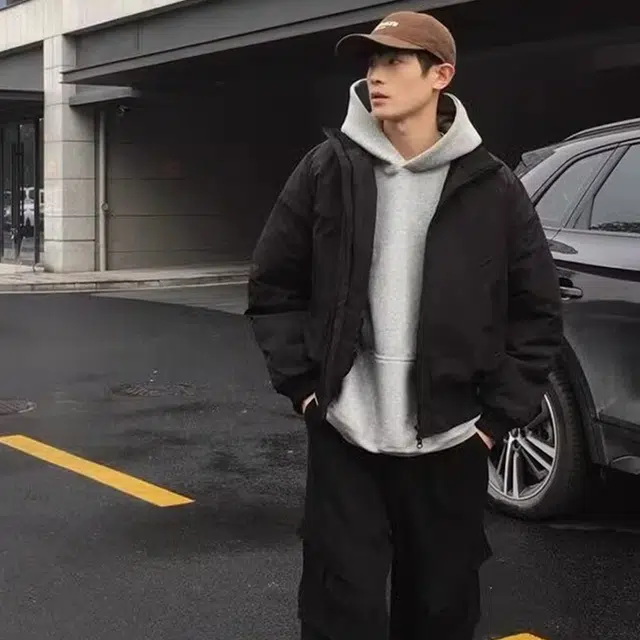 一碗士多 美式高街小众百搭纯色简约街头痞帅高级感宽松防风保暖日常通勤户外运动登山立领飞行员夹克 男女同款