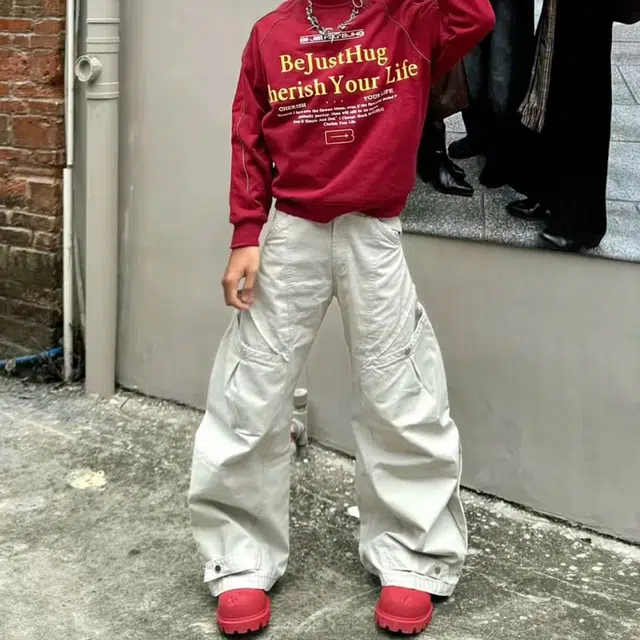 一碗士多 褶皱口袋拼接纯色潮流简约百搭日常休闲美式高街痞帅显高显瘦阔腿直筒裤松弛感通勤舒适牛仔裤 男女同款