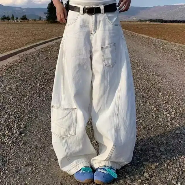 一碗士多 多口袋纯色拼接拖地阔腿百搭简约潮流美式复古日常休闲弯刀宽松显高显瘦不贴腿设计感松弛感牛仔裤 男女同款