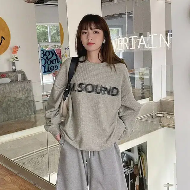 一碗士多 美式高街复古小众百搭简约内搭字母印花条纹宽松舒适亲肤日常通勤户外运动落肩袖套头休闲卫衣 男女同款