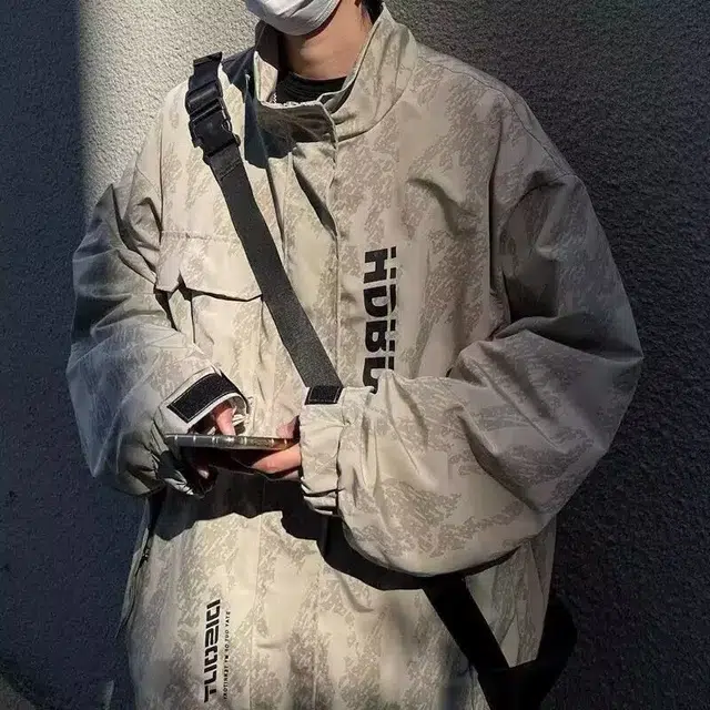 木木兔 经典潮牌美式高街男生穿搭长袖春秋外穿潮流百搭男士秋冬衣服国潮宽松青少年上衣连帽风衣冲锋衣外套夹克 男女同款