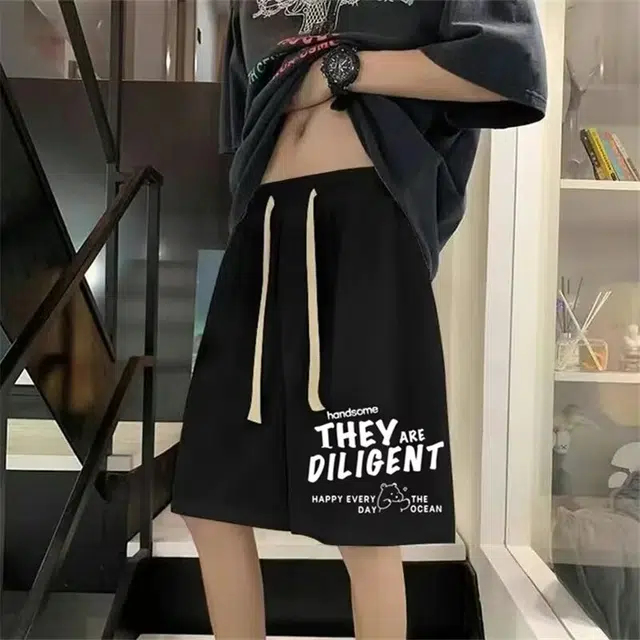 木木兔 男士夏季美式潮流百搭裤子简约设计感五分裤夏天男生大码薄款休闲短裤 男女同款