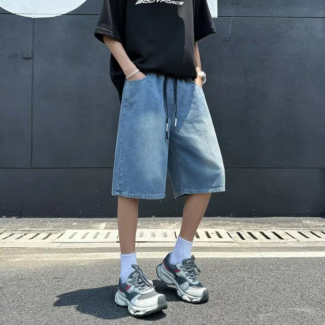木木兔 男士夏季短裤美式潮流百搭男生裤子潮牌五分裤简约宽松直筒水洗夏天牛仔裤 男款
