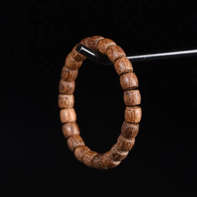 舞依翡 南海普陀老料芽庄白文玩 柴木 手串 男女同款情侣款