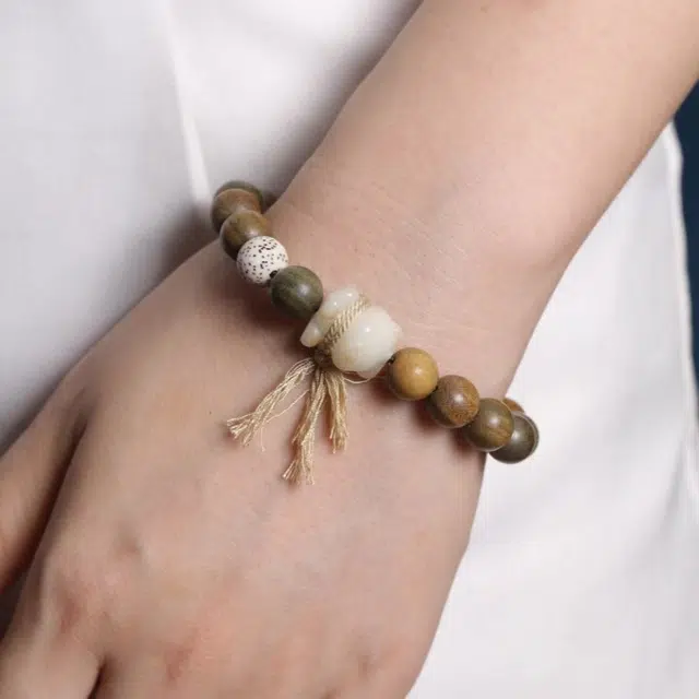 舞依翡 文玩珠串佛珠搭配炭烧熊原创民族风森系#好运 绿檀 手串 男女同款情侣款