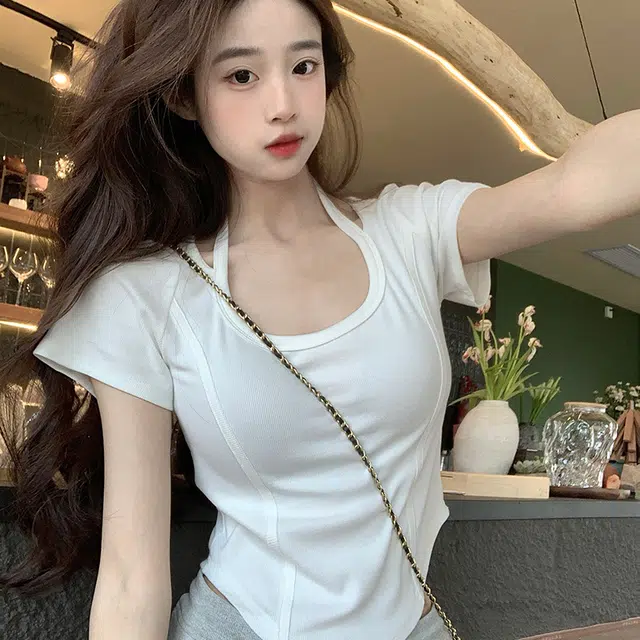 LAKESI T