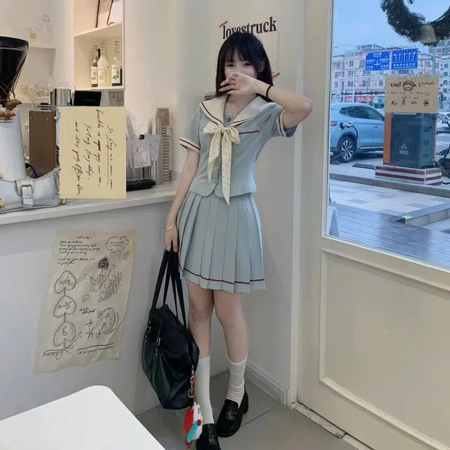 LAKESI lulu cakejk