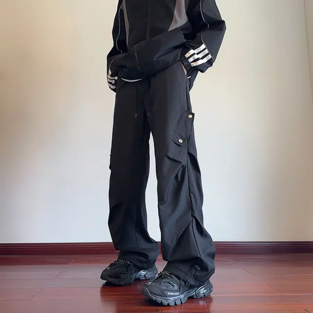 马员外 美式高街宽松舒适百搭日常通勤纯色直筒垂感褶皱工装拼接无性别主义休闲裤 男女同款