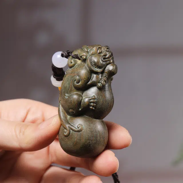 古韵归龙山文创 新中式福禄貔貅复古轻奢国潮高级感文玩万事如意诸事顺遂收藏居家茶宠摆件招财纳福随身携带盘玩#好运 绿檀 把件 男女同款情侣款