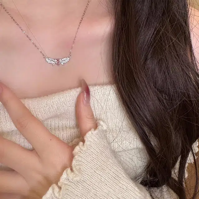 钰宝悦 爆闪天使之翼 浪漫粉色璀璨闪耀精致轻奢小众设计高级感甜美 锆石 项链 女款