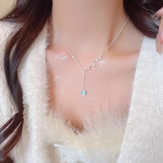 钰宝悦 灵蛇 时尚潮流甜酷蛇形蓝色爱心流苏锁骨链 精致简约小众设计轻奢高级感清冷气质氛围感颈链#好运 锆石 项链 女款