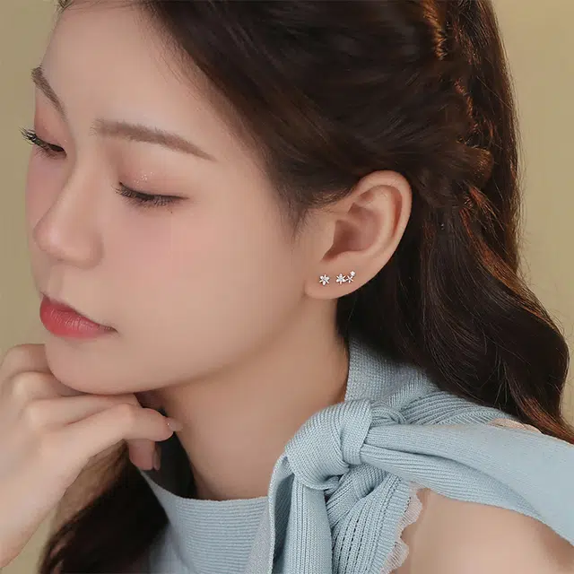 S925