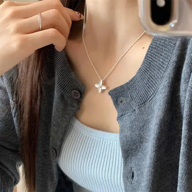 S925