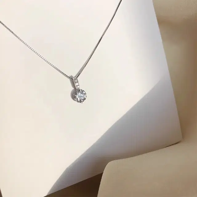 钰宝悦 璀璨闪耀吊坠 小众简约时尚轻奢高级感精致百搭锁骨链 锆石 项链 女款