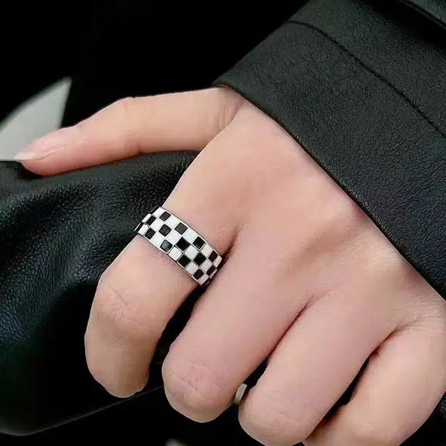 OWO 925