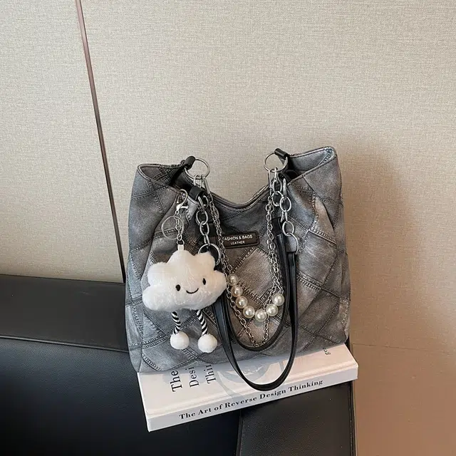 YTARA PU Tote