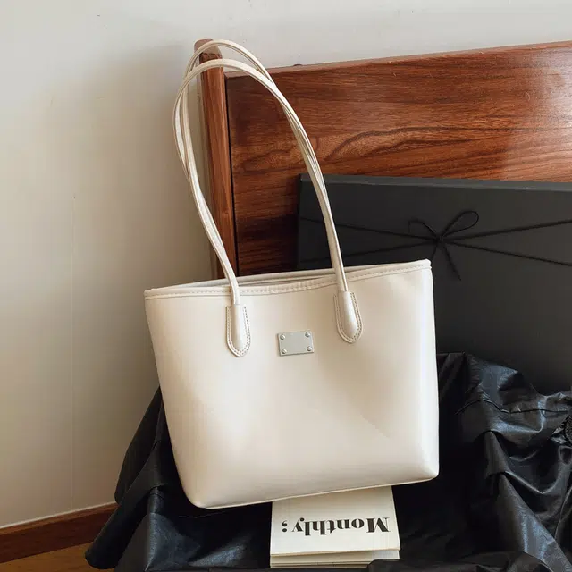YTARA PU Tote