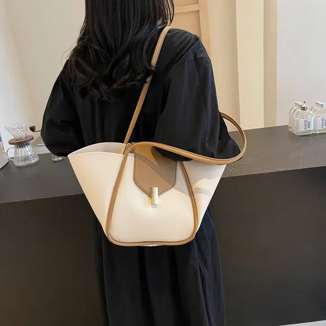 YTARA Tote PU