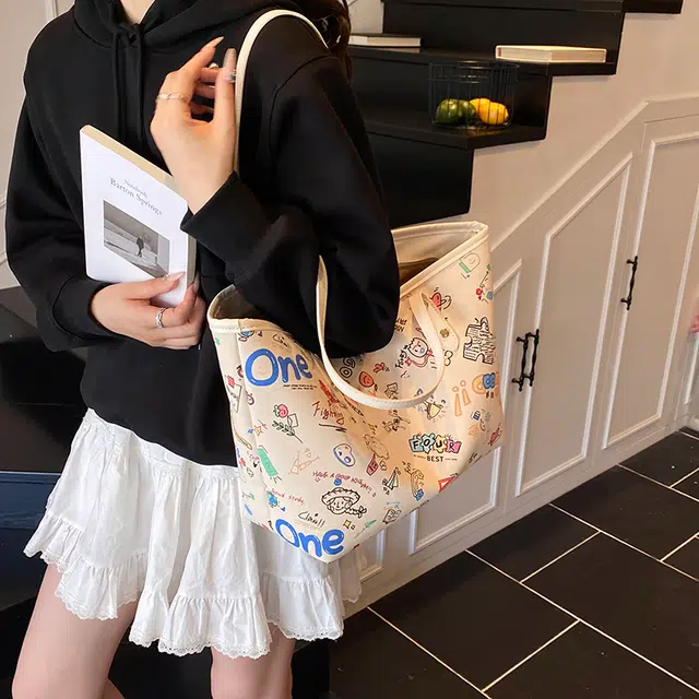 YTARA PU Tote