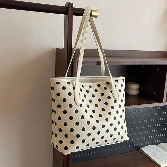 YTARA PU Tote