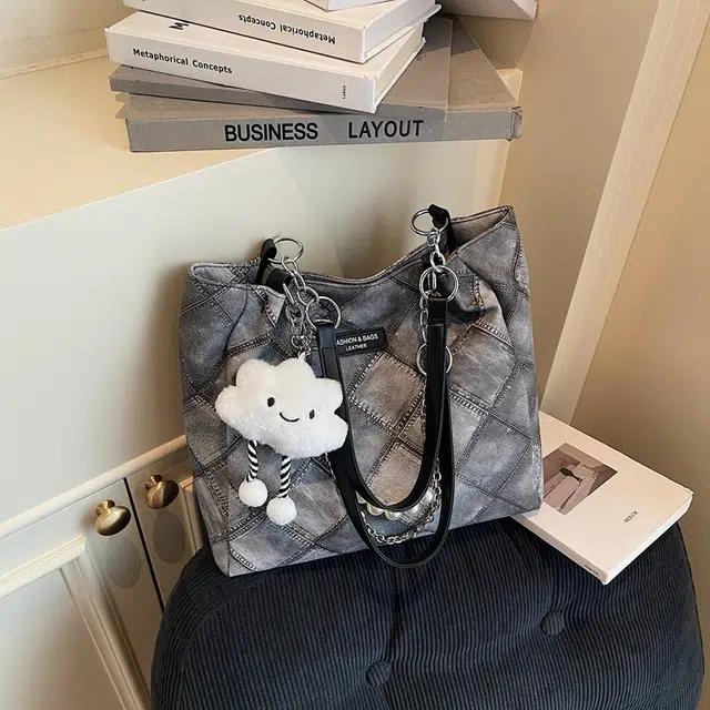 YTARA PU Tote