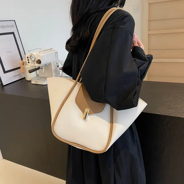 YTARA Tote PU