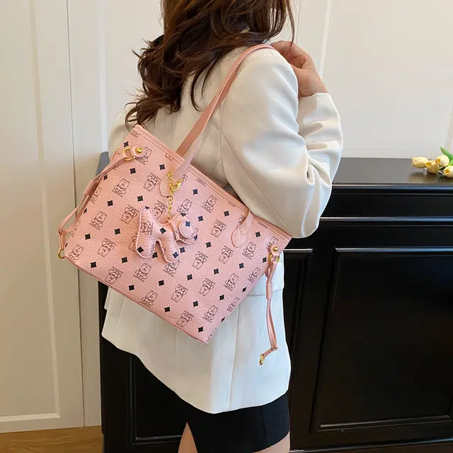 YTARA PU Tote