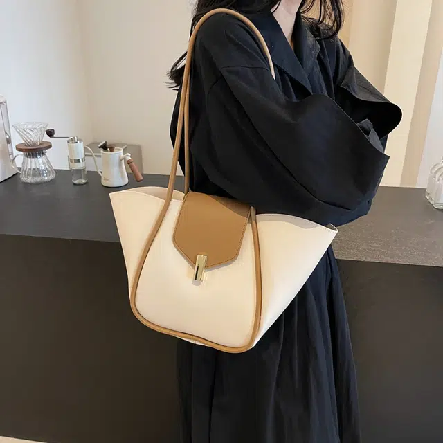 YTARA Tote PU