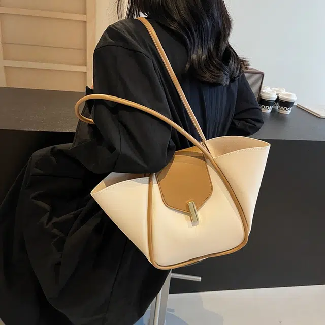 YTARA Tote PU