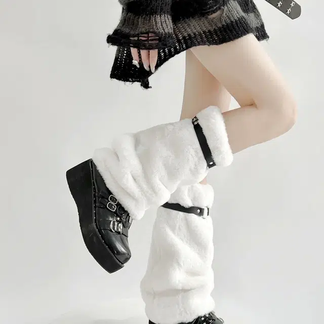 水中花 朋克皮带圆环毛绒保暖堆堆袜辣妹原宿风高筒袜 女款