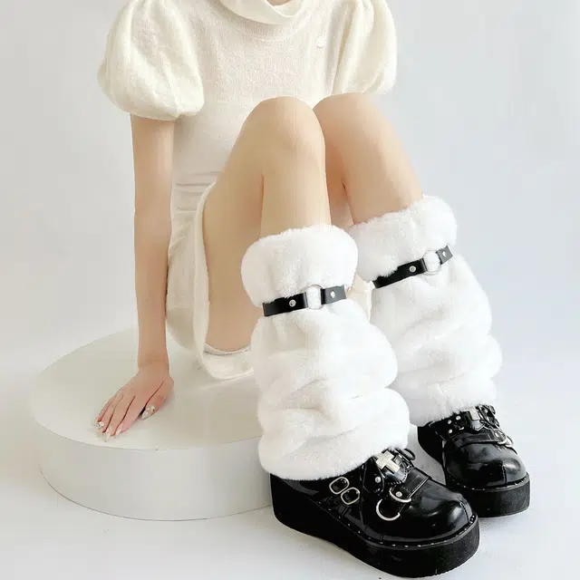 水中花 朋克皮带圆环毛绒保暖堆堆袜辣妹原宿风高筒袜 女款