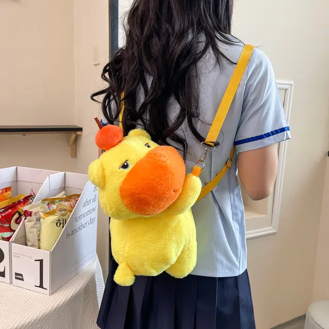 天才小熊 学生书包女初中韩系学院风 小众大高颜值背包 经典时尚设计 高级感 休闲拉链开合 丝绒 双肩包 常规 歪头