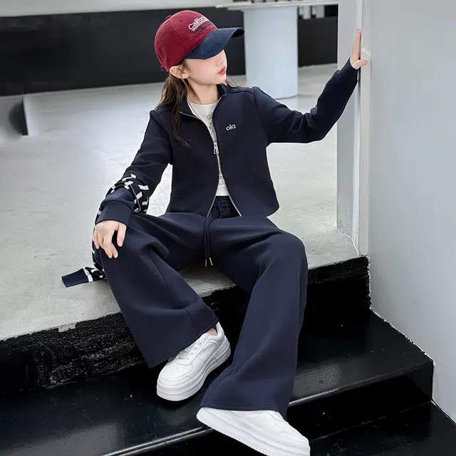 天才小熊休闲运动套装 女童春秋季浮雕立领条纹披肩针织大童潮牌小孩衣服 小女孩短袖洋气时髦 舒适帅气轻便