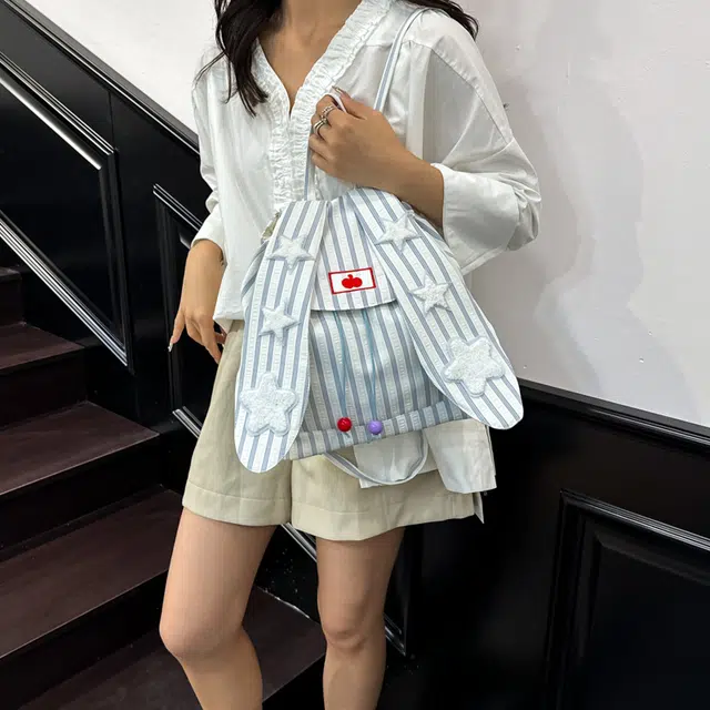 天才小熊 书包女高中学生超大容量初中生小轻便  经典时尚小众设计 高级感 休闲拉链开合 尼龙布 双肩包 常规 蓝色