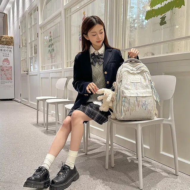 天才小熊 书包初中女生高中生女大学生 简约森系 经典时尚小众设计 高级感 休闲拉链开合  尼龙布 双肩包 大号 白色