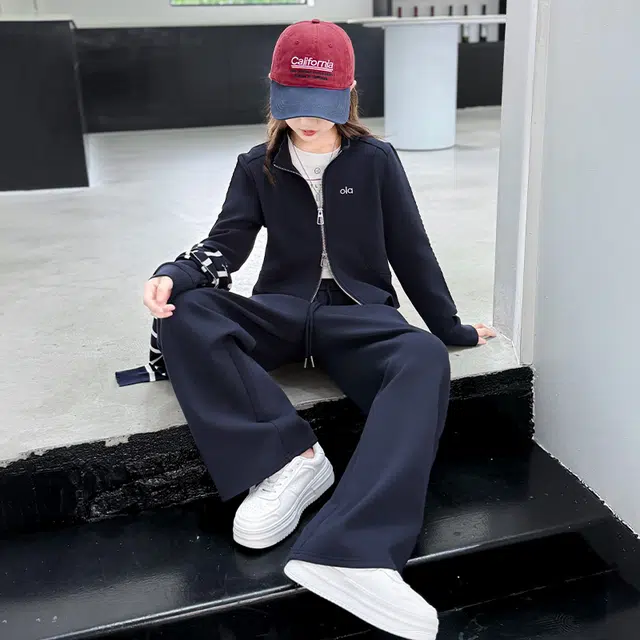 天才小熊休闲运动套装 女童春秋季浮雕立领条纹披肩针织大童潮牌小孩衣服 小女孩短袖洋气时髦 舒适帅气轻便