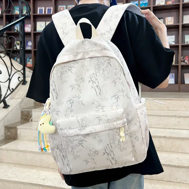 天才小熊 书包女生高中生日系撞色高颜值 大学生印花大容量背包  休闲拉链开合  尼龙布 双肩包 常规 白色